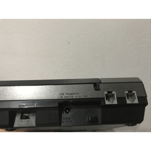 Vintage Panasonic KX-T1920 Cassette Tape Telephone Answering Machine Broken - Picture 8 of 9